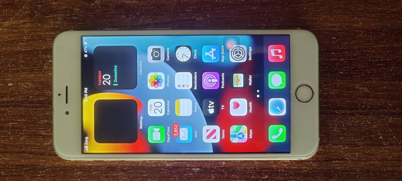 Apple iPhone 6S Plus 5