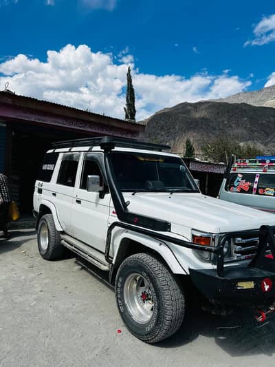 Toyota Land Cruiser 1988