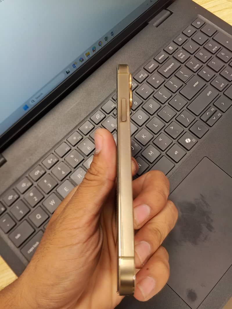 Apple iPhone 12 Pro 4
