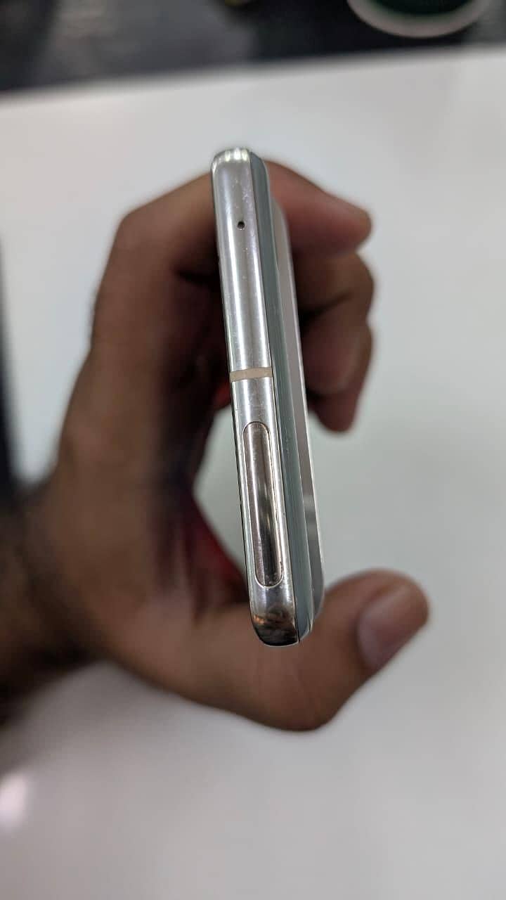 Google Pixel 7 Pro 6