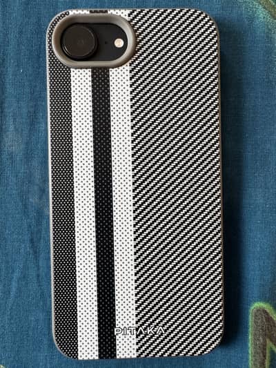 Apple iPhone 16e