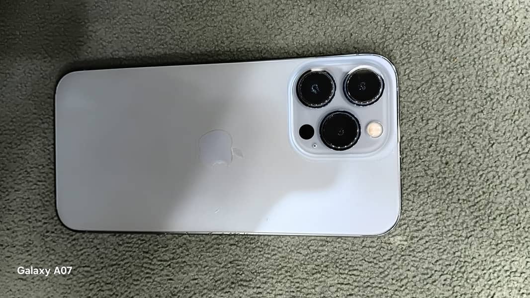 Apple iPhone 13 Pro 2