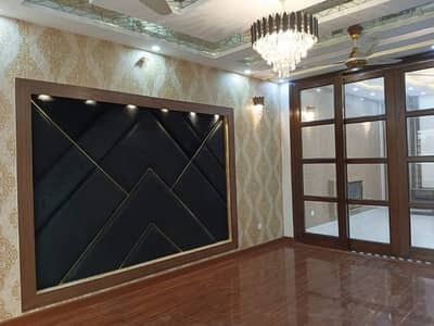 10 Marla Luxury Lower Portion For Rent In Bahria Town Lahore