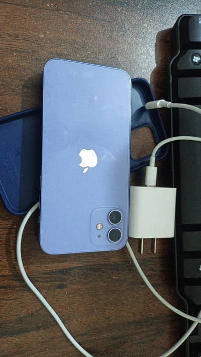 Apple iPhone 12