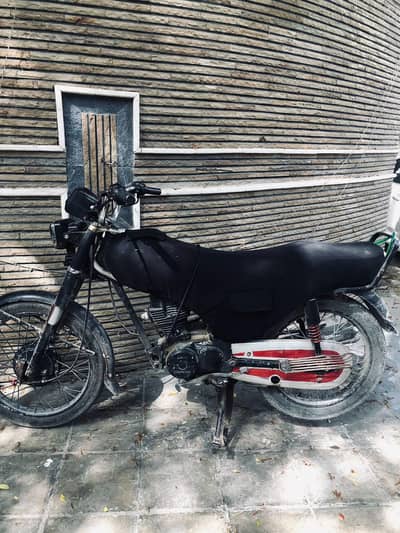 3 bike heen 100 united Karachi 125 2011 Karachi