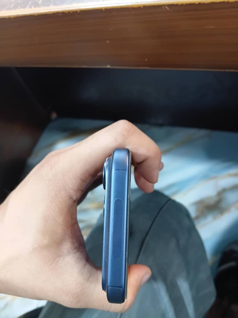 Apple iPhone 17 Pro Max 3