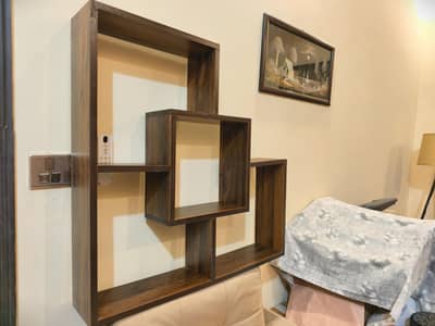 4 partition hanging wall shelf