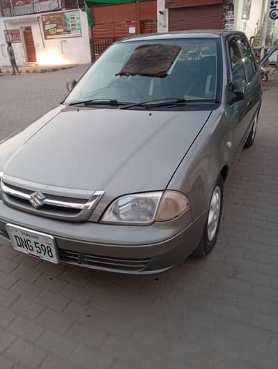 Suzuki Cultus VXR 2013 miner touching