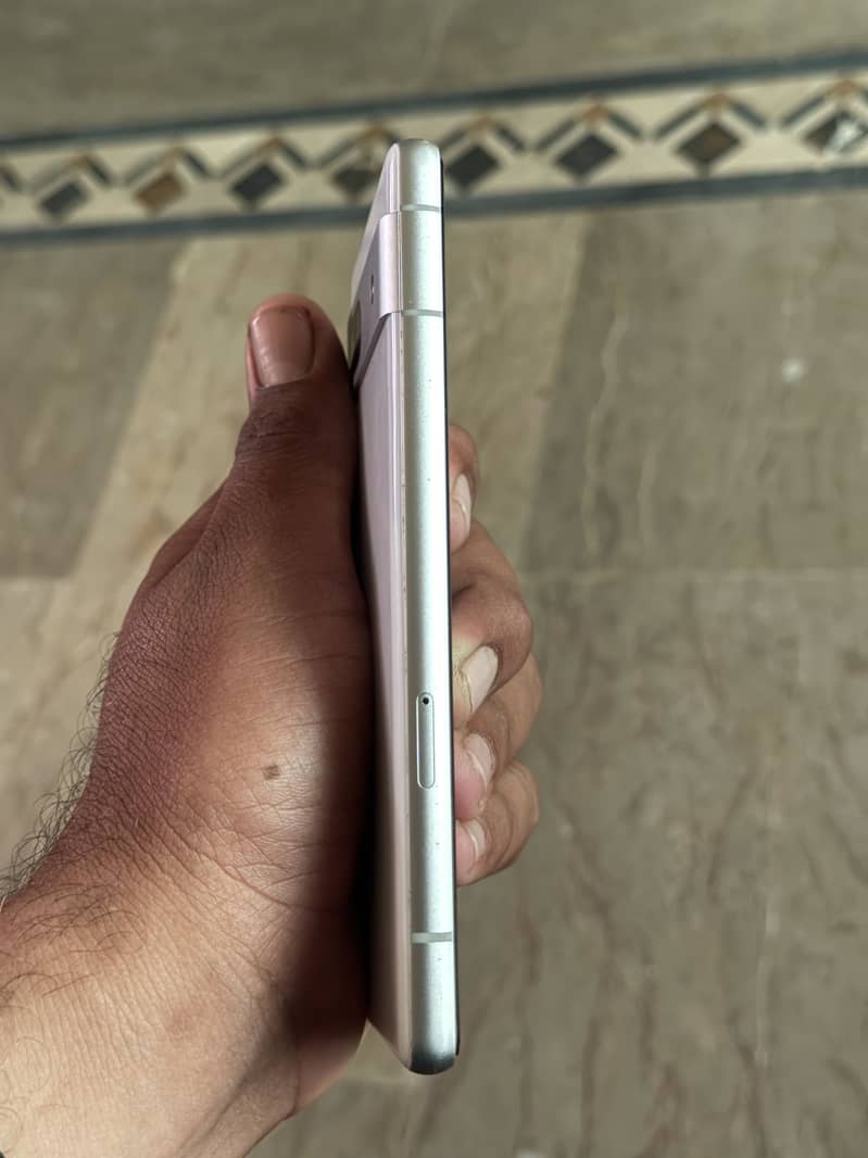 Google Pixel 7a 1