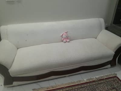Sofa Set / 7 Seater Sofa Set / Good Condition For sale