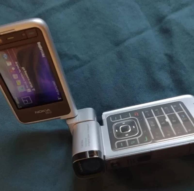 Nokia n93i 1
