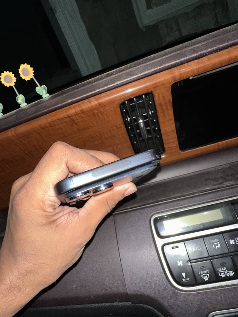iPhone 17 pro max jv 3