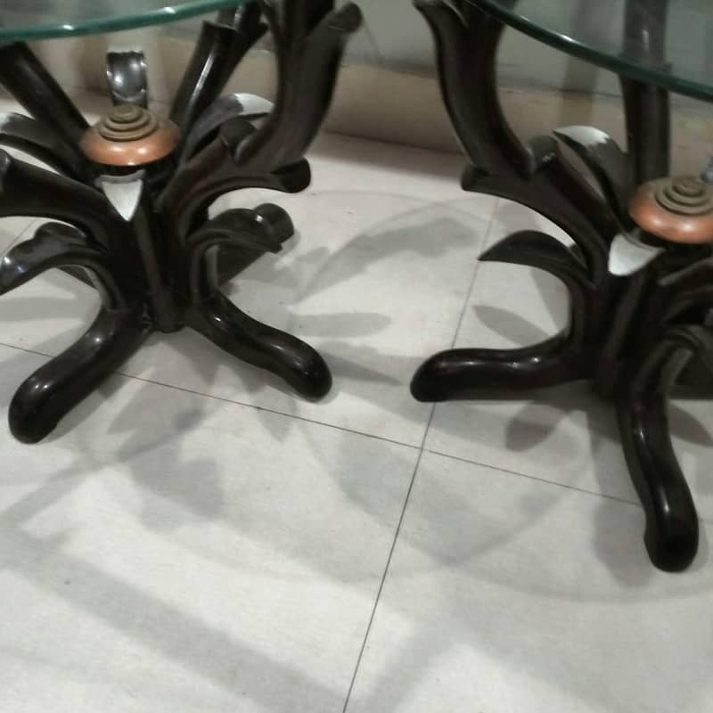 one table 2 side tables condition 9/10 2
