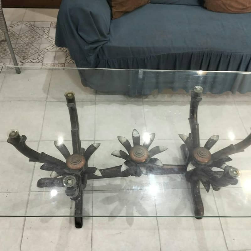 one table 2 side tables condition 9/10 3