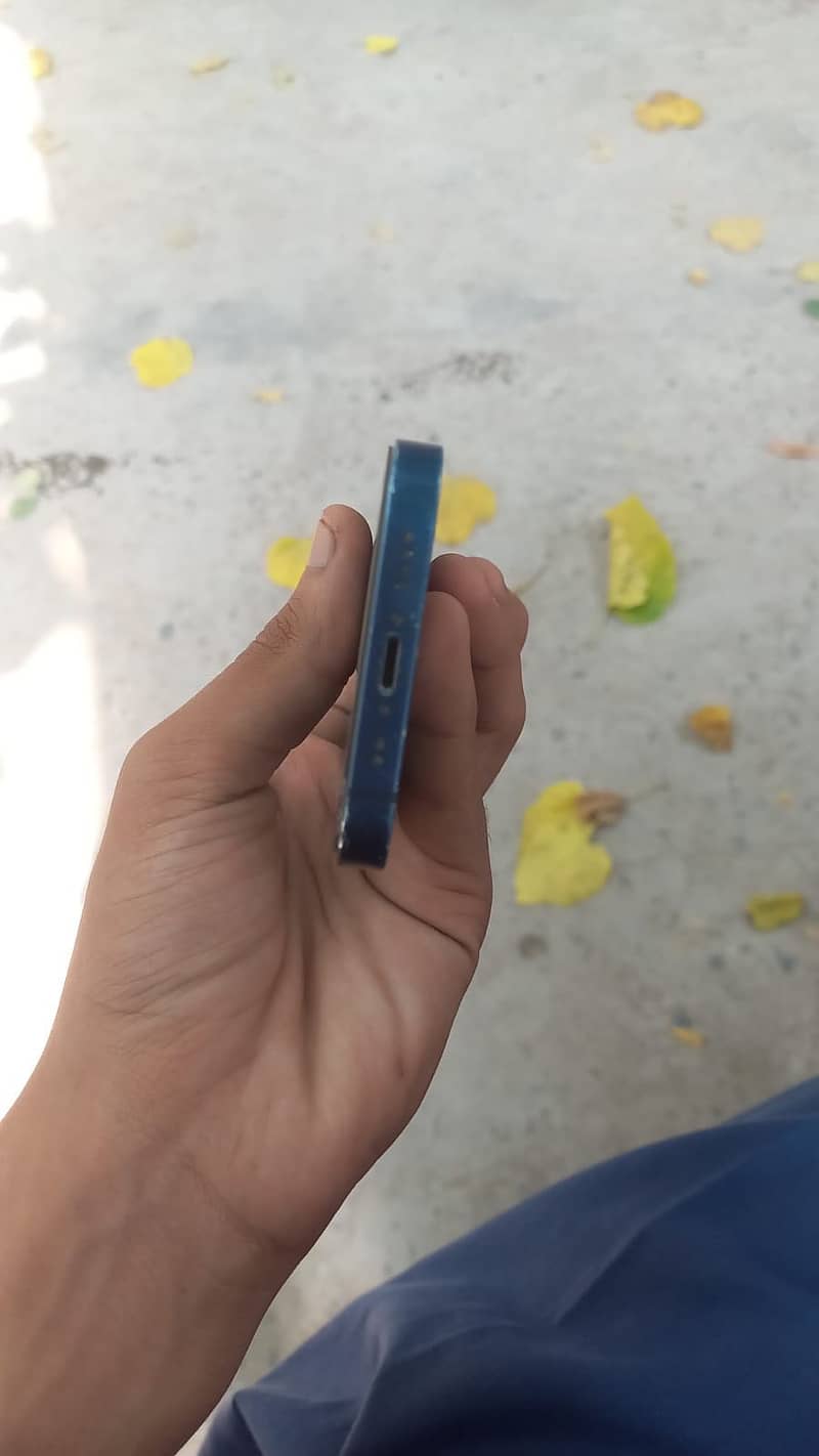 Apple iPhone 12 mini 2