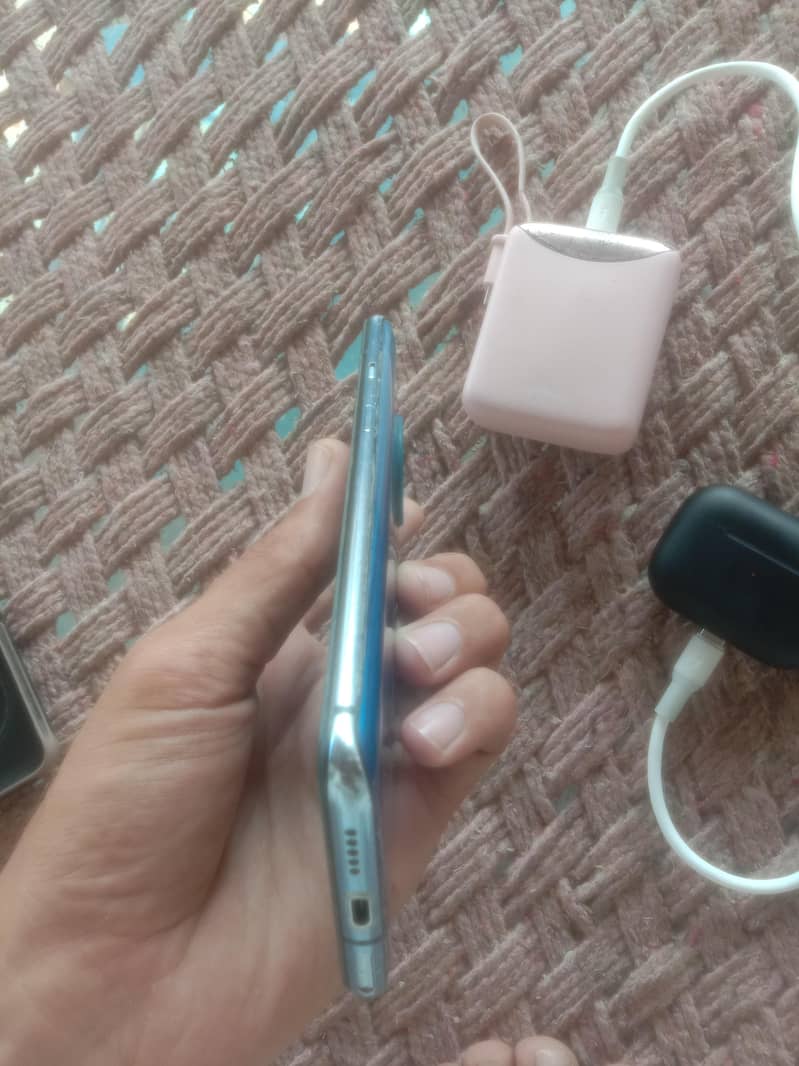 One Plus 7T 6