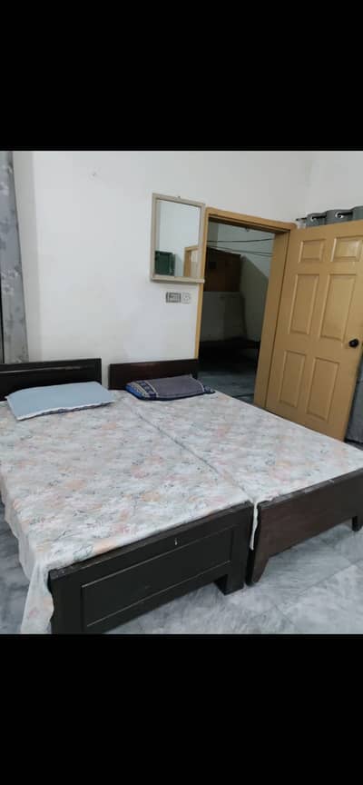 Rooms Available for Girls