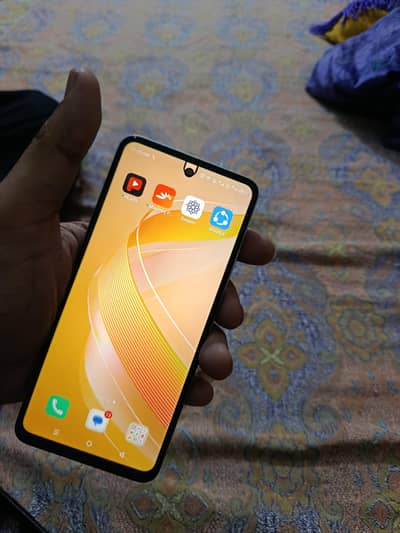 Infinix smart 8