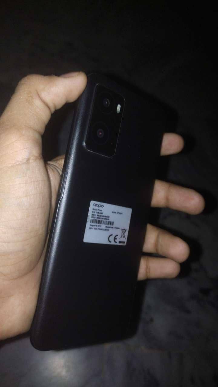 OPPO A76 3