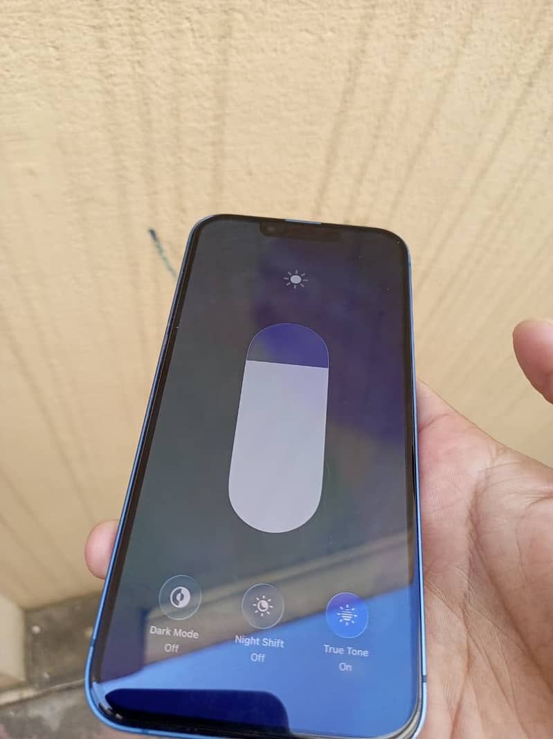 Apple iPhone 13 2