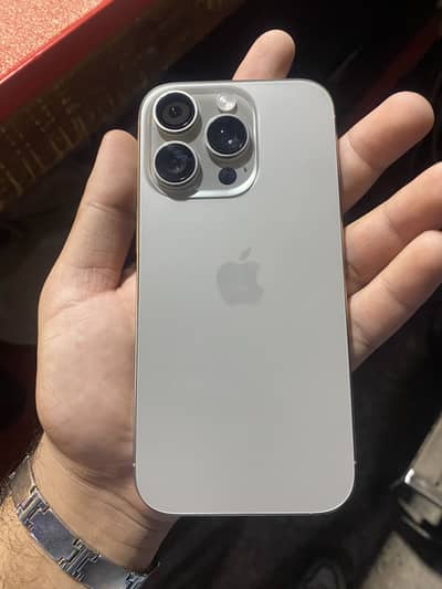 Apple iPhone 16 Pro