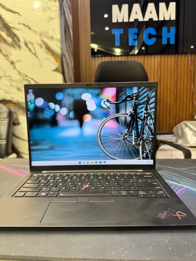 Lenovo ThinkPad X1 Carbon Gen 11 Core i7 13th Gen 16GB RAM 512GB SSD