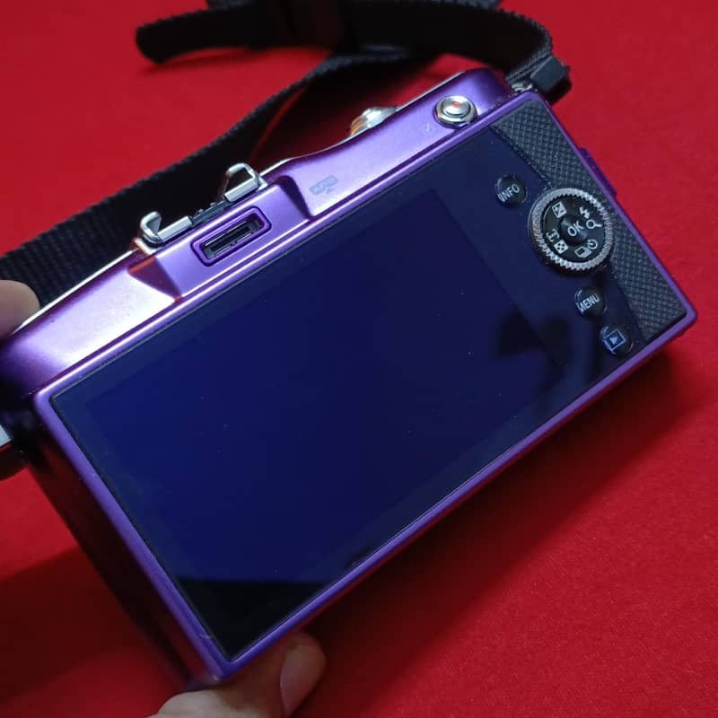 Olympus SLR camera 0