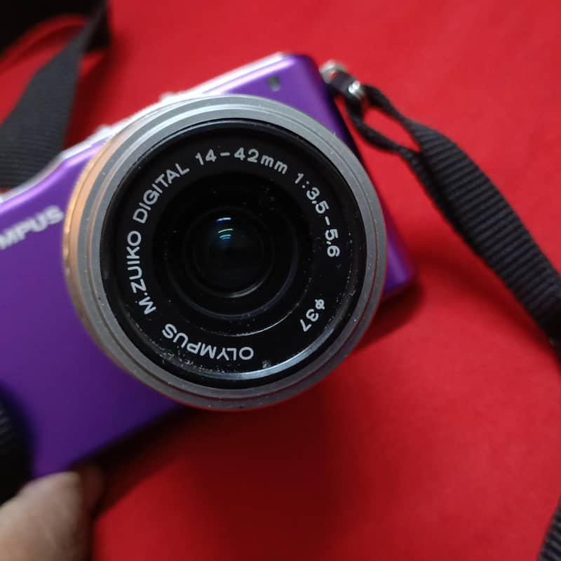 Olympus SLR camera 8
