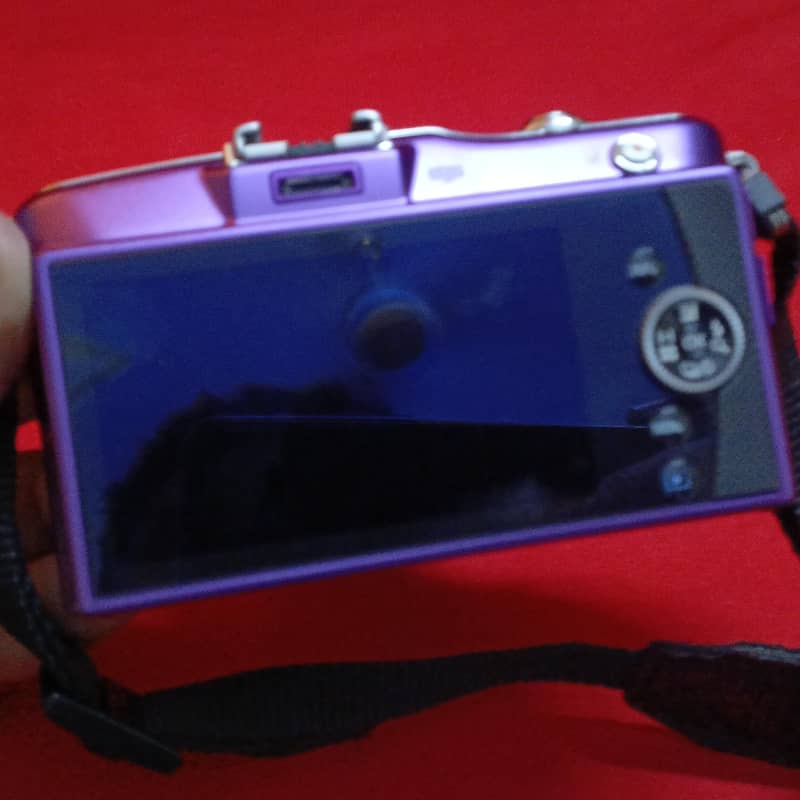 Olympus SLR camera 13