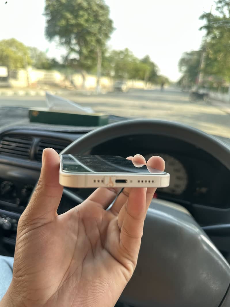 Apple iPhone 14 6