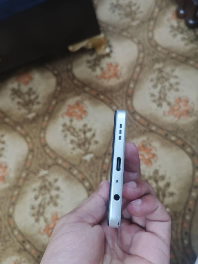 OPPO A3 4