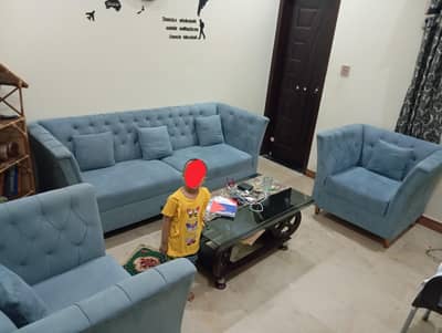 5 Seater sofa set with center table