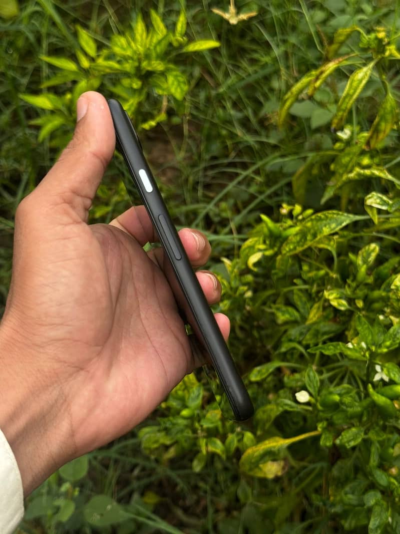 Google Pixel 4a 3