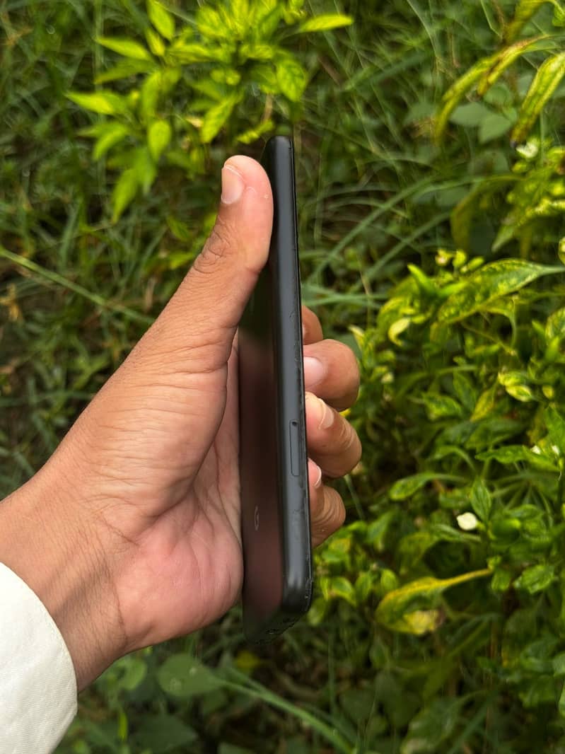 Google Pixel 4a 8