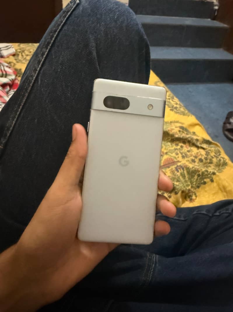 Google Pixel 7a 1