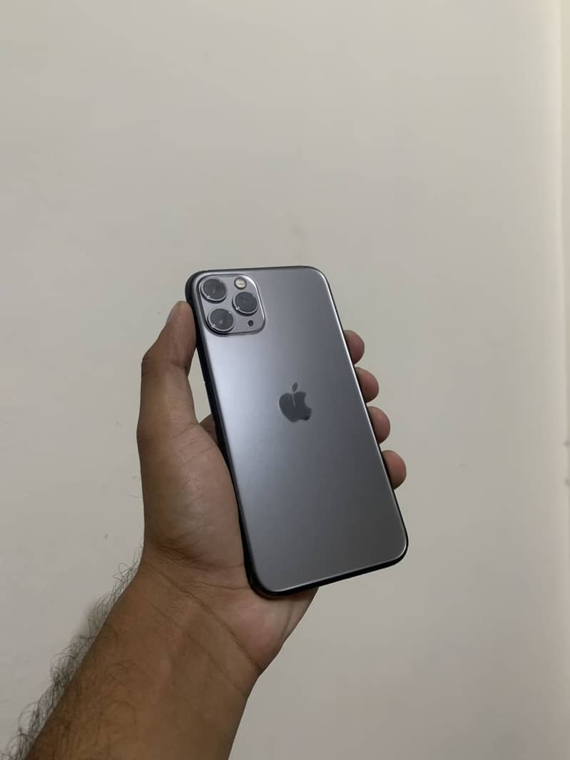 Apple iPhone 11 Pro 1