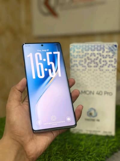 Tecno camon 40 pro 12 256 GB