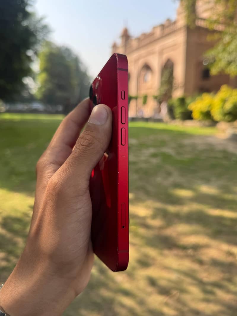 Apple iPhone 13 3