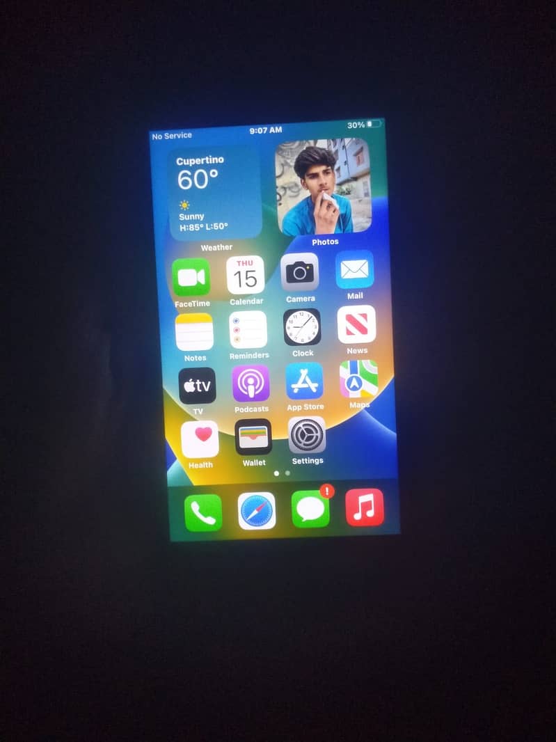 Apple iPhone 8 3