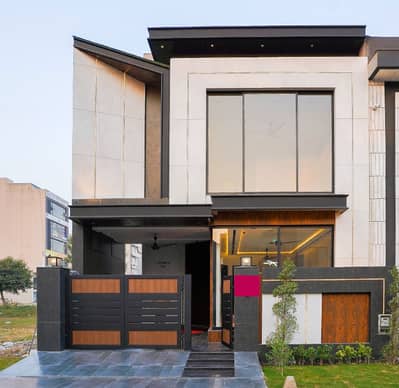 Luxury 5 Marla Designer Home With A Stunning Contemporary Look
