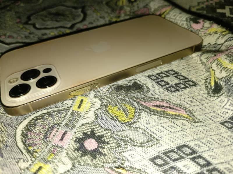 iPhone 12 pro 1
