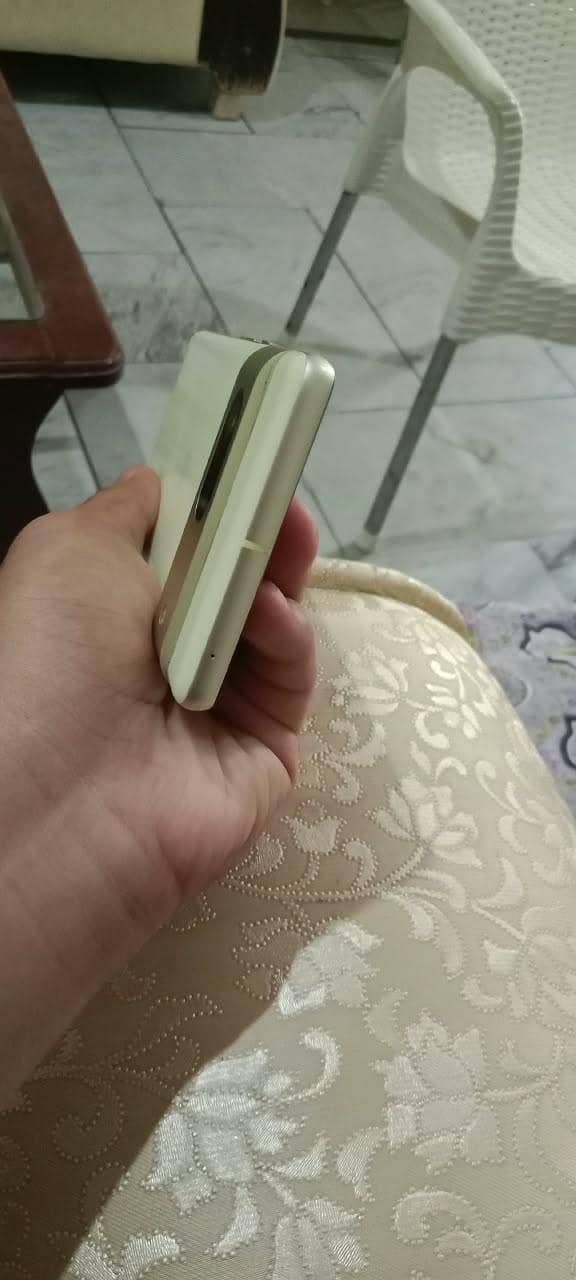Google Pixel 7 5