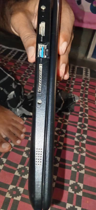10.9 condition brand new 16 GB RAM with charger