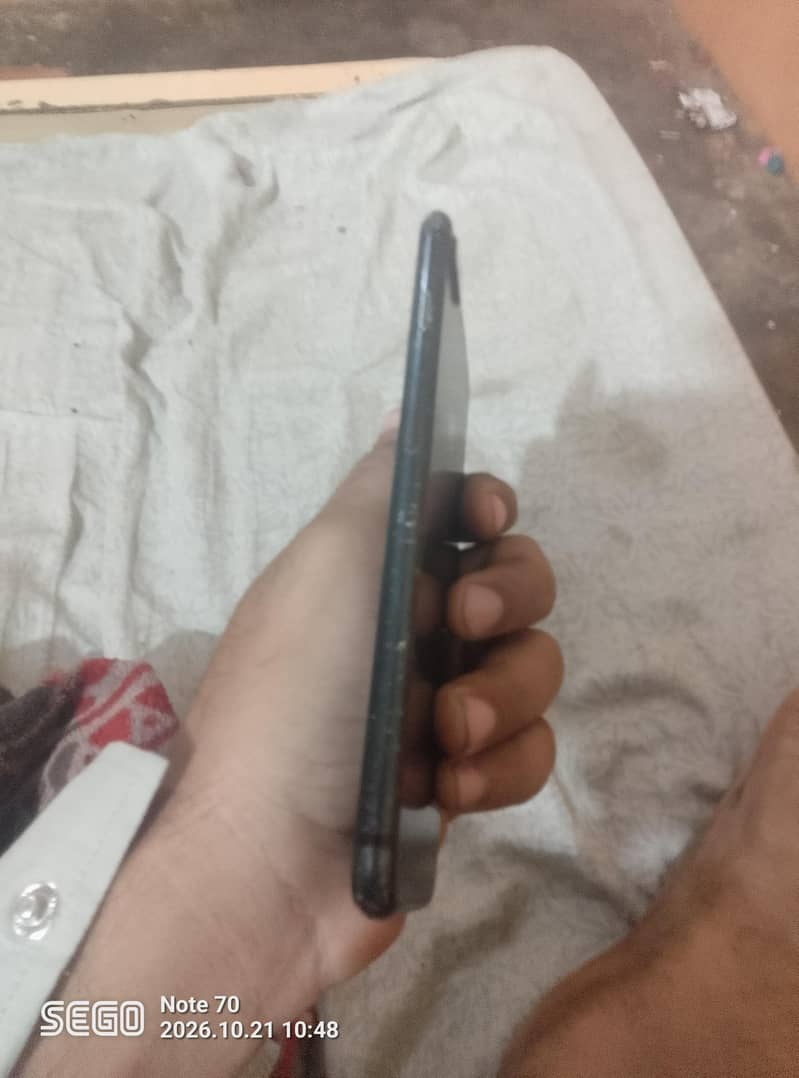 Apple iPhone 7 Plus 2
