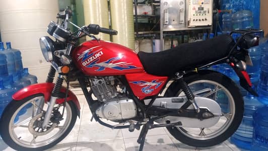 Suzuki gs 150 SE.