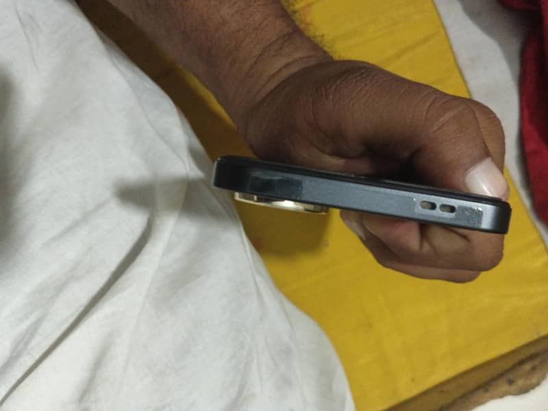 Redmi A5 4/128 3