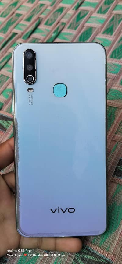Vivo Y17