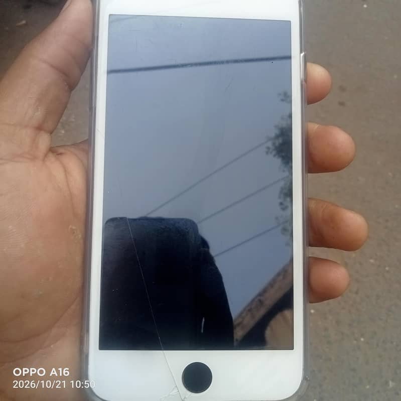 Apple iPhone 8 Plus 1