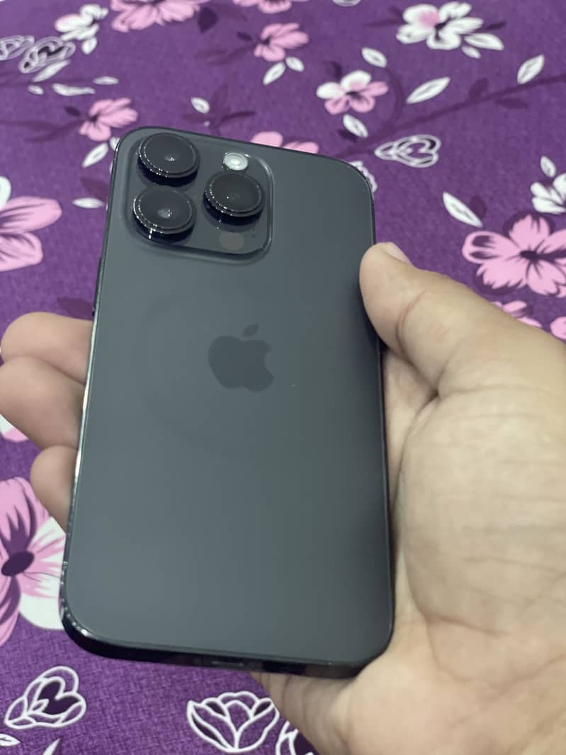 Apple iPhone 14 Pro 0
