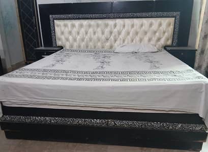 King size double bed for sale